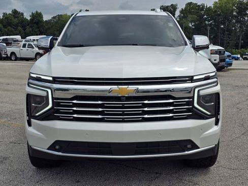 Used 2025 Chevrolet Tahoe Premier AWD/4WD image 8