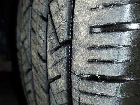 Used 2010 Chevrolet Equinox LT w/ Chrome Appearance Package image 30