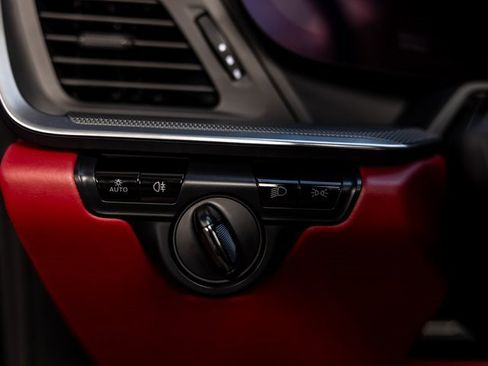 Used 2021 Porsche 911 Turbo image 40