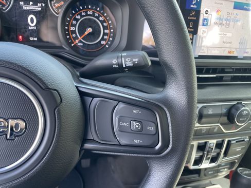 New 2026 Jeep Gladiator Sport AWD/4WD image 39