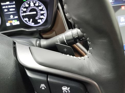 Used 2025 Subaru Outback Touring XT w/ Popular Package #2 image 12