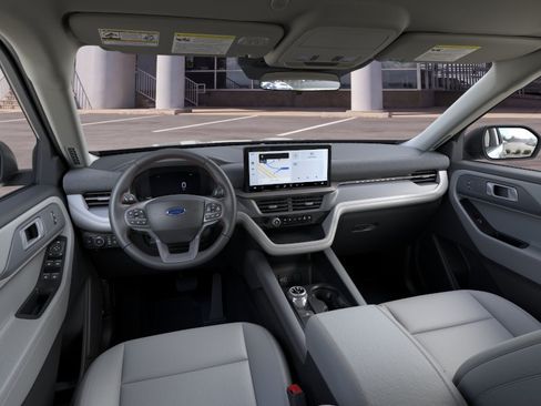 New 2026 Ford Explorer Active w/ Active Comfort Package RWD image 9