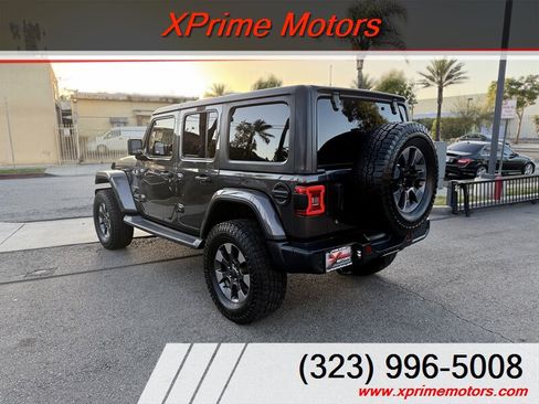 Used 2018 Jeep Wrangler Unlimited Sahara AWD/4WD image 5