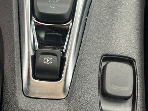 Used 2022 Chevrolet Camaro SS w/ Design Package 1 image 15