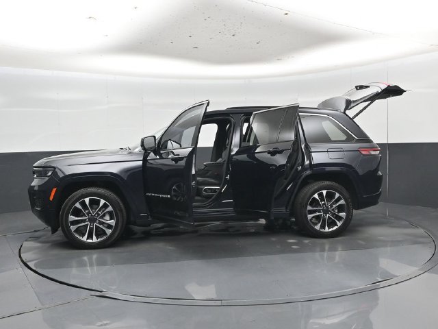 Used 2024 Jeep Grand Cherokee Overland w/ Adv Protech Group III AWD/4WD image 56
