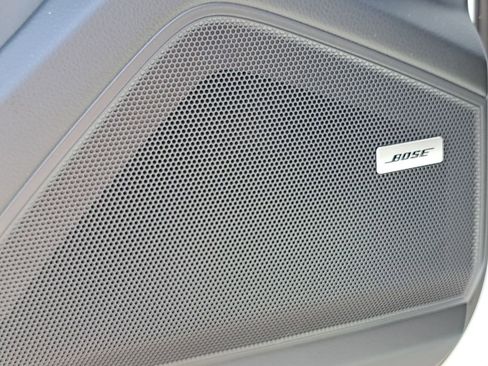 Certified 2025 Porsche Cayenne Coupe AWD/4WD image 28
