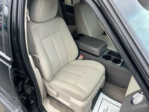 Used 2012 Ford Expedition EL XLT image 29