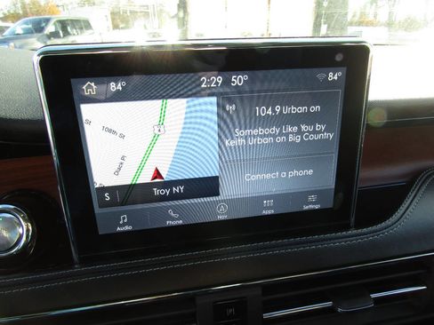 Used 2022 Lincoln Corsair Reserve image 14