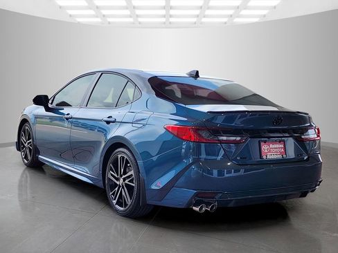 Used 2025 Toyota Camry XSE image 7