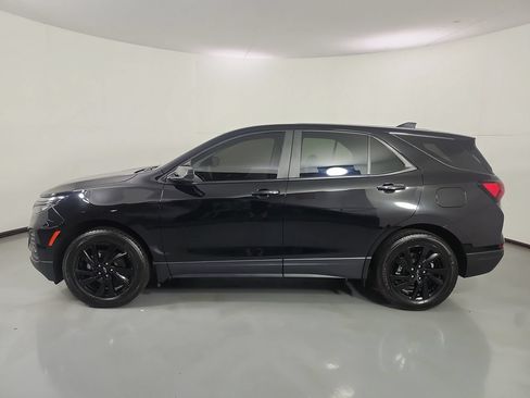 Used 2023 Chevrolet Equinox LS w/ LS Convenience Package AWD/4WD image 2