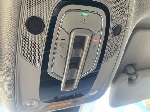 Used 2025 Audi Q7 3.0T Premium Plus image 16