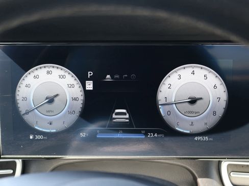 Used 2024 Hyundai Elantra Limited FWD image 14