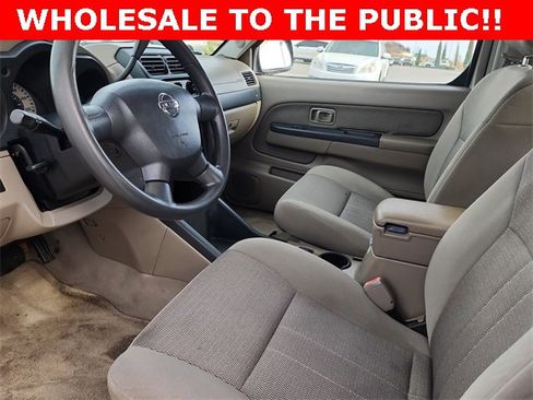 Used 2004 Nissan Frontier XE w/ (VTP) Value Truck Pkg image 12