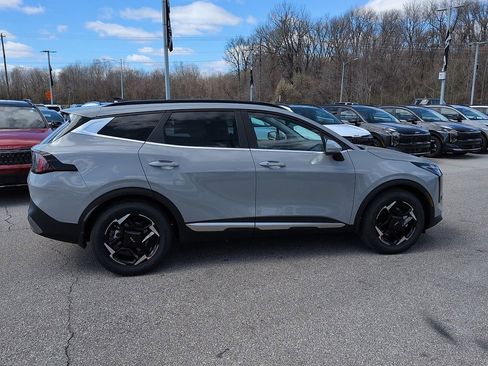 New 2026 Kia Sportage EX w/ EX Panorama Roof Package FWD image 2