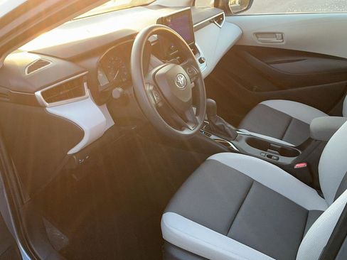 Used 2023 Toyota Corolla LE w/ Carpet Mat Package (TMS) image 15