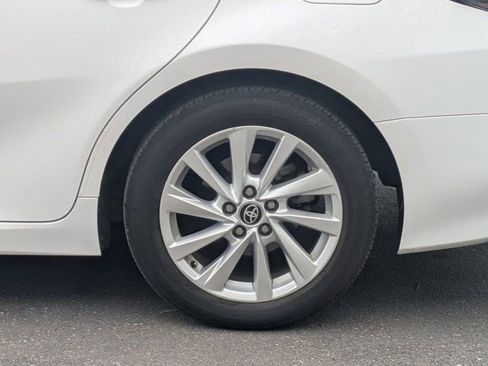 Used 2024 Toyota Camry LE image 32