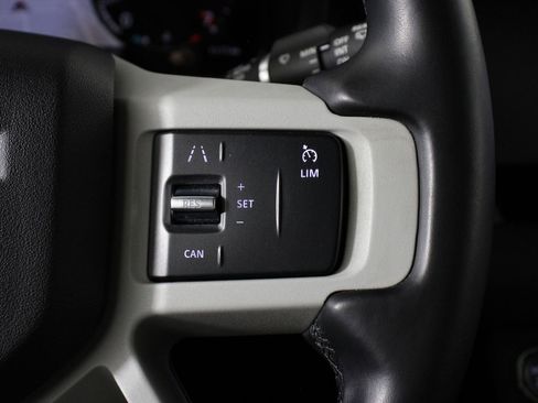 Used 2023 Land Rover Defender 110 S image 11