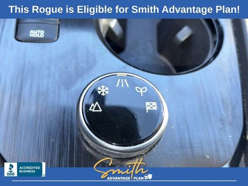 Used 2024 Nissan Rogue S image 17