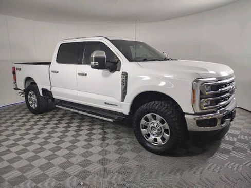 Used 2023 Ford F250 Lariat w/ Chrome Package AWD/4WD image 3