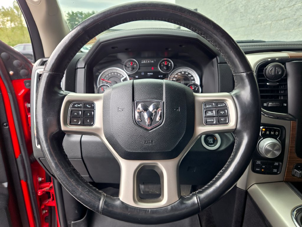 Used 2015 RAM 1500 Laramie w/ Convenience Group AWD/4WD image 18