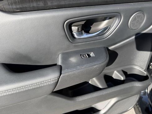 Used 2023 Honda Pilot Elite image 35