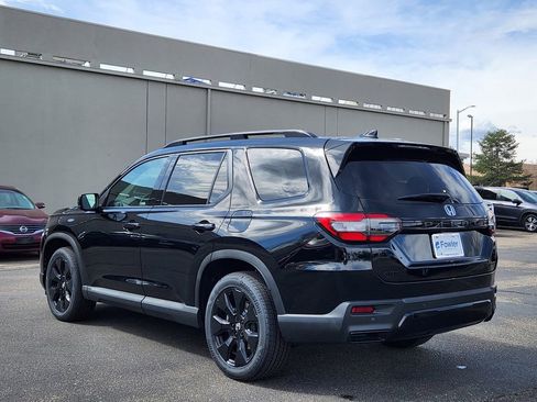 New 2026 Honda Pilot Black Edition image 5