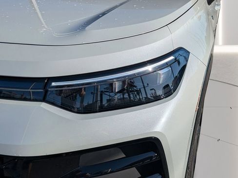 New 2026 Volkswagen Tiguan SE R-Line FWD image 7