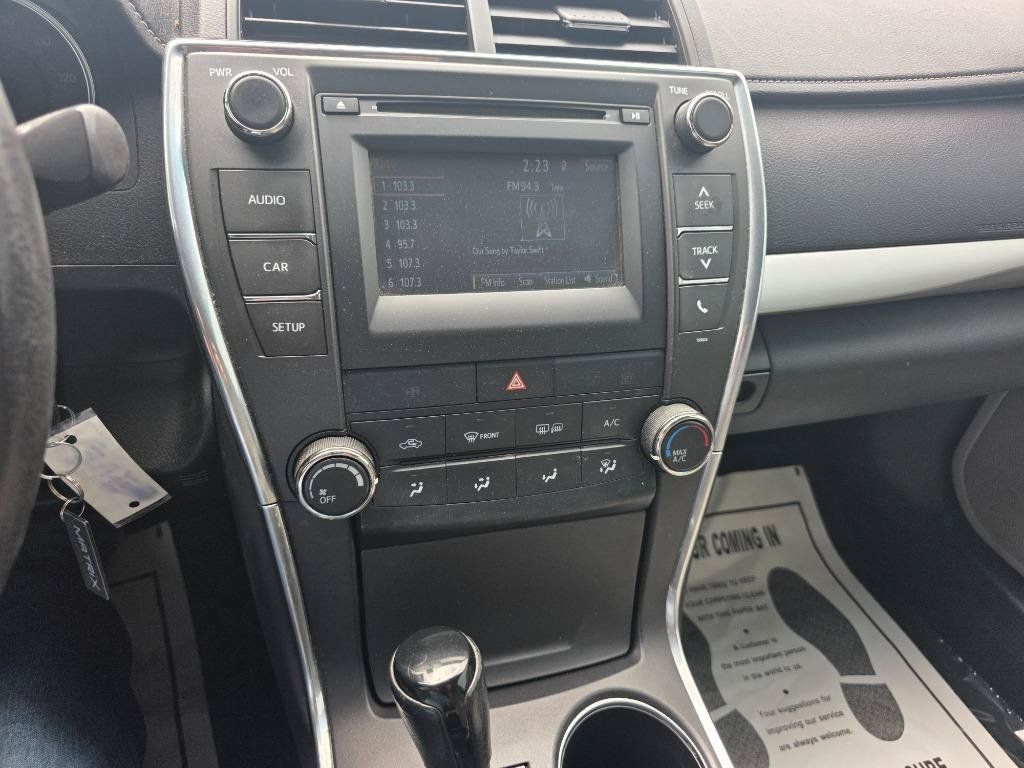 Used 2017 Toyota Camry SE FWD image 15