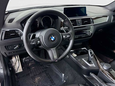 Used 2021 BMW 230i Coupe w/ M Sport Package image 4