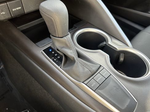 Used 2024 Toyota Camry LE image 15