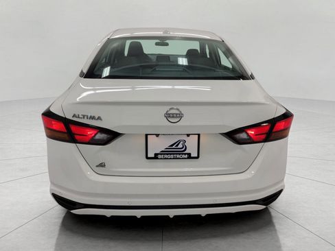 Used 2025 Nissan Altima 2.5 SV FWD image 24