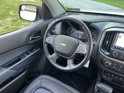 Used 2019 Chevrolet Colorado Z71 image 13