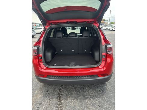 New 2026 Jeep Compass Latitude AWD/4WD image 7