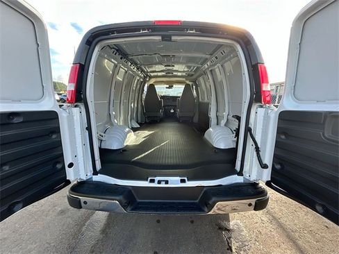 New 2025 Chevrolet Express 2500 image 20