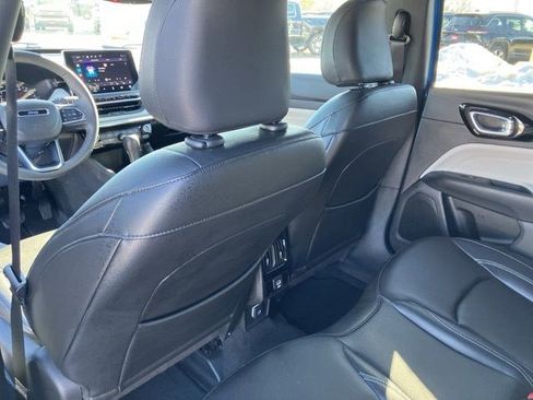 Certified 2025 Jeep Compass Limited image 21