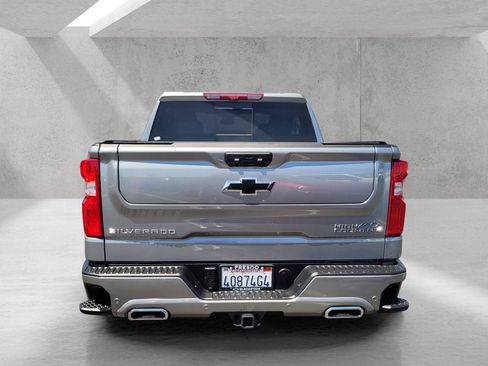 Used 2025 Chevrolet Silverado 1500 High Country AWD/4WD image 6