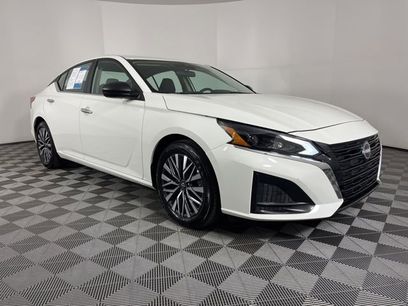 Used 2025 Nissan Altima 2.5 SV