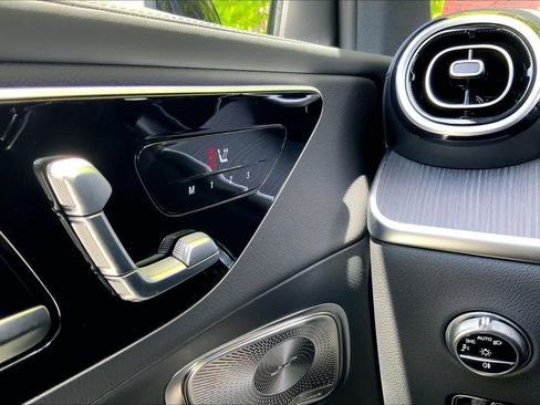 Certified 2024 Mercedes-Benz GLC 300 4MATIC image 34