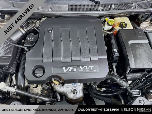 Used 2011 Buick LaCrosse CXL w/ Luxury Package AWD/4WD image 29