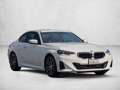 Certified 2024 BMW 230i Coupe w/ Convenience Package image 3