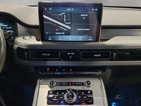 Used 2020 Lincoln Aviator Reserve w/ Equipment Group 201A image 16