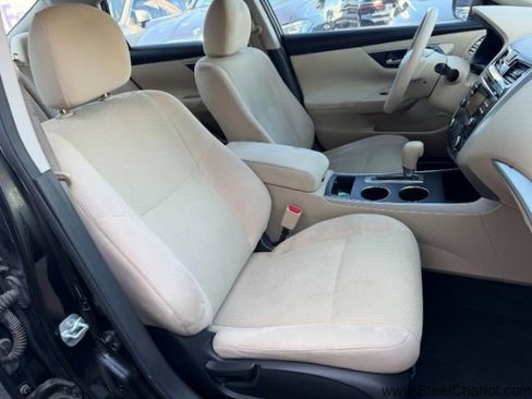 Used 2015 Nissan Altima 2.5 S w/ Sport Value Package image 16