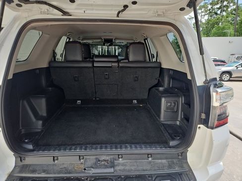 Used 2017 Toyota 4Runner TRD Off-Road Premium image 6