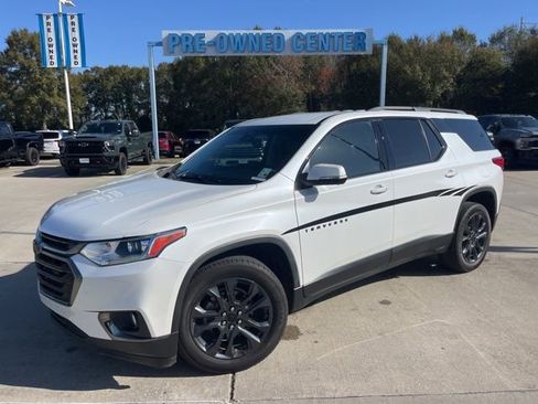Used 2020 Chevrolet Traverse RS w/ LPO, Floor Liner Package image 2