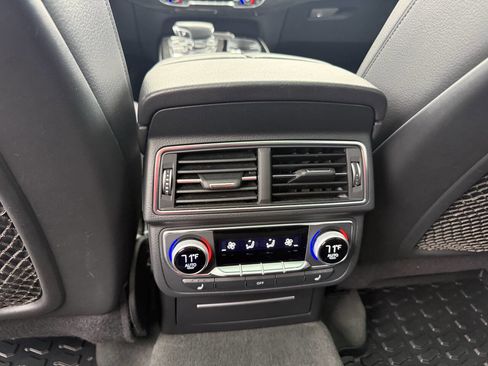 Used 2017 Audi Q7 3.0T Prestige image 12