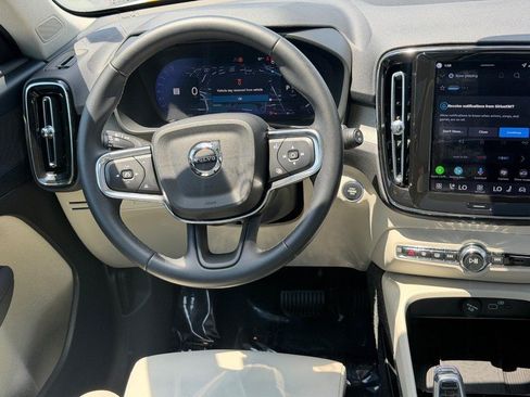 Certified 2026 Volvo XC40 B5 Plus AWD/4WD image 13