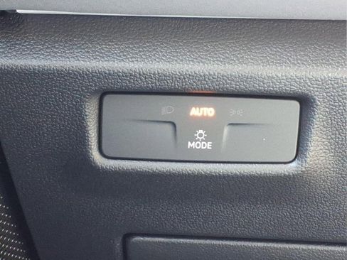 New 2026 Volkswagen Tiguan SE R-Line image 22