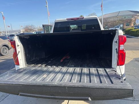 Used 2022 Chevrolet Silverado 1500 ZR2 w/ Technology Package image 50