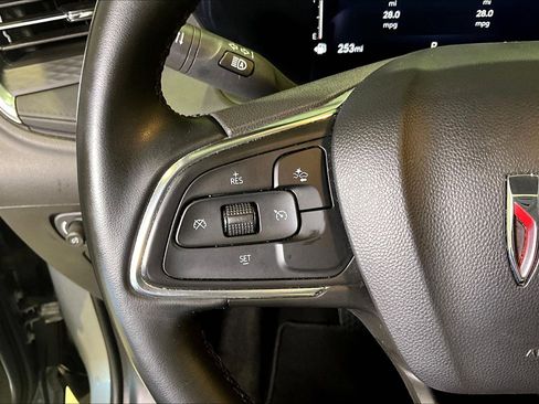 Used 2024 Buick Encore GX Sport Touring image 11