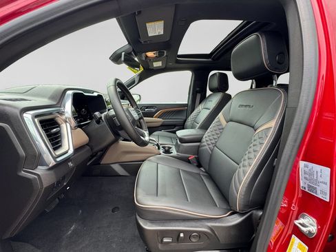 Used 2025 GMC Canyon Denali AWD/4WD image 20